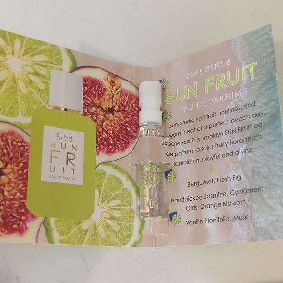 Women’s Fragrance Sampler - Picture 3 of 5